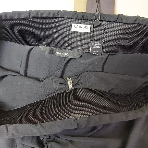 𝅺VERO Moda Black Draped‎ Skirt - Picture 5 of 9